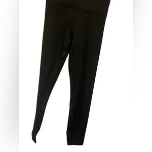 9. NWT Vuori all the feels leggings BLACK Size XS